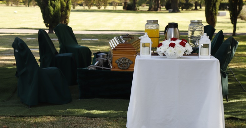 Cálida ceremonia de despedida en Parque Memorial