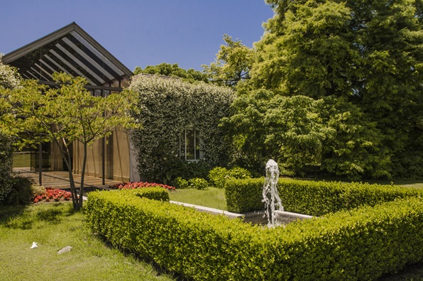 Espejo de agua Administración Jardín de Paz